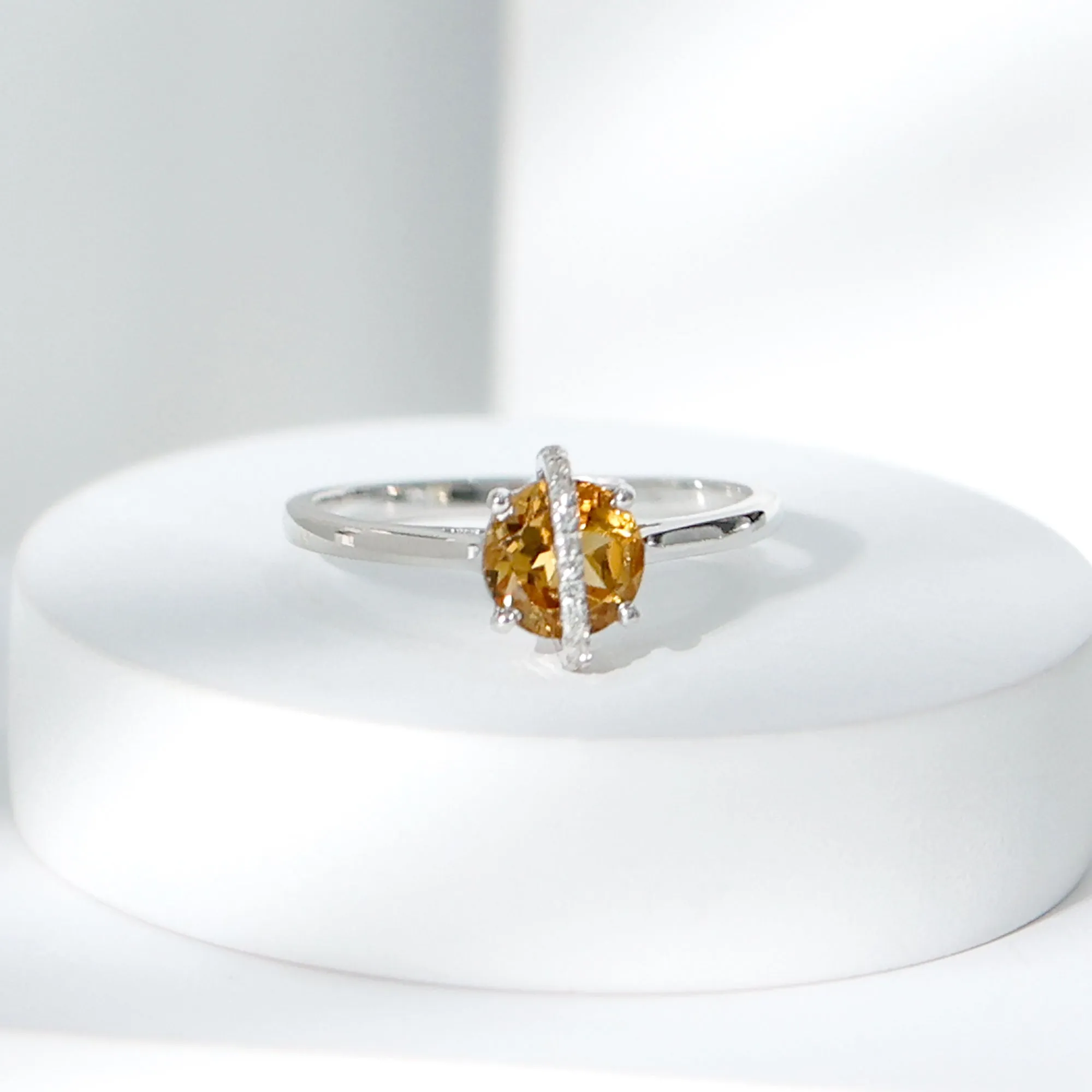 0.75 CT Designer Round Shape Citrine Ring with Diamond Stones