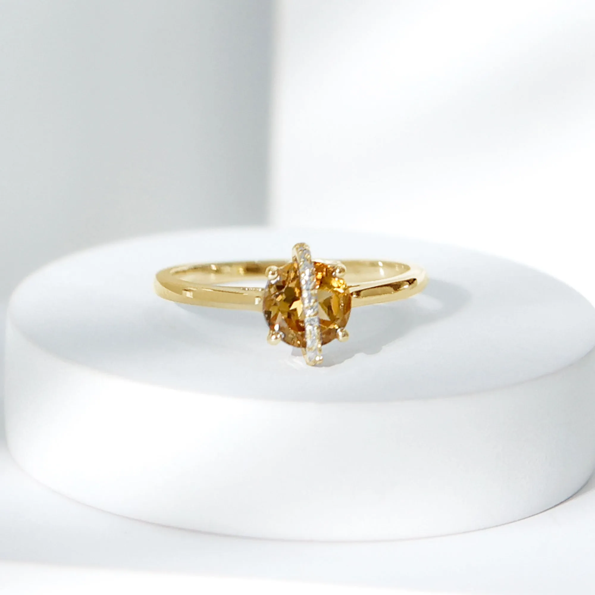 0.75 CT Designer Round Shape Citrine Ring with Diamond Stones