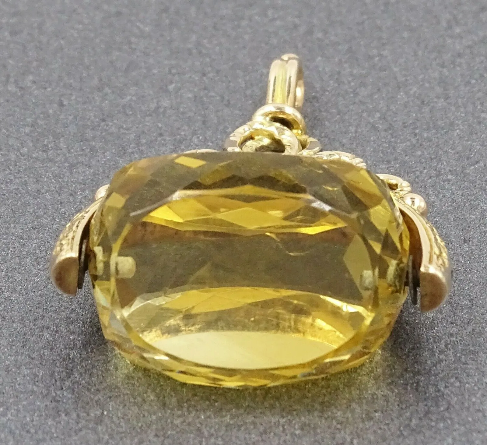 9ct Yellow Gold Triangular Citrine Spinner Pendant