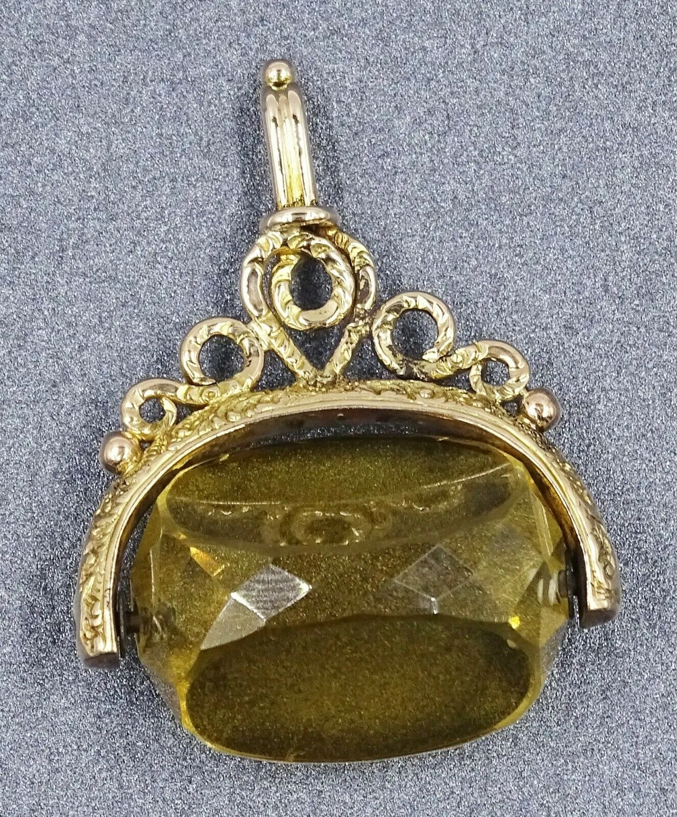 9ct Yellow Gold Triangular Citrine Spinner Pendant