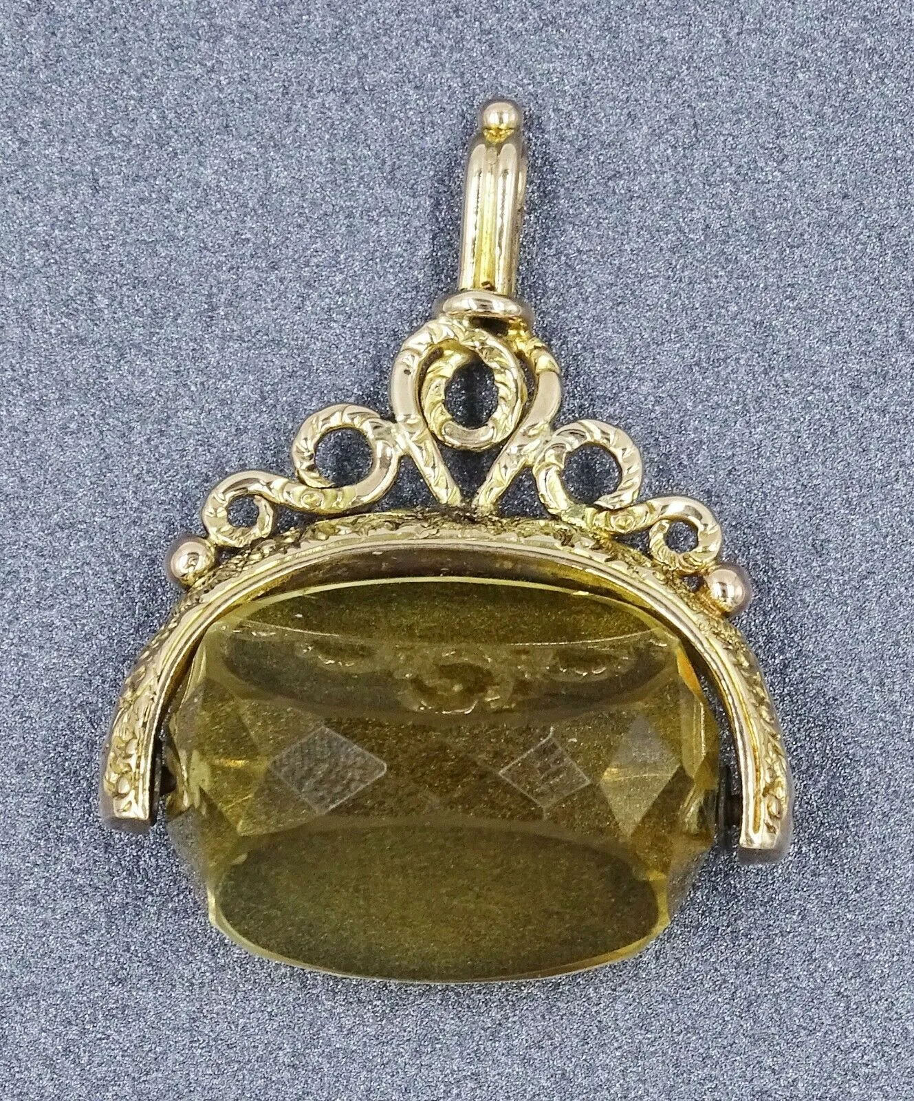 9ct Yellow Gold Triangular Citrine Spinner Pendant