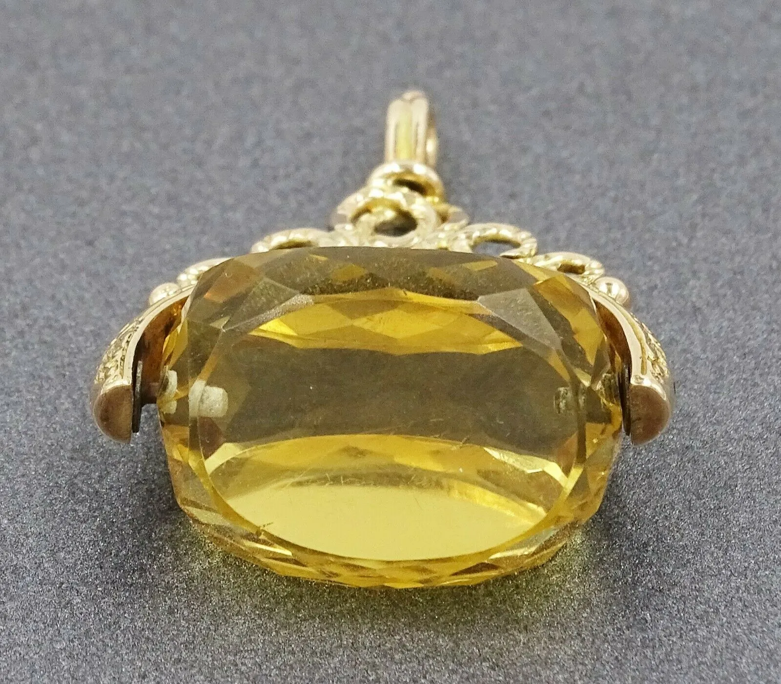 9ct Yellow Gold Triangular Citrine Spinner Pendant