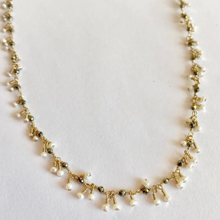 Dainty Cluster Necklace - Delicata