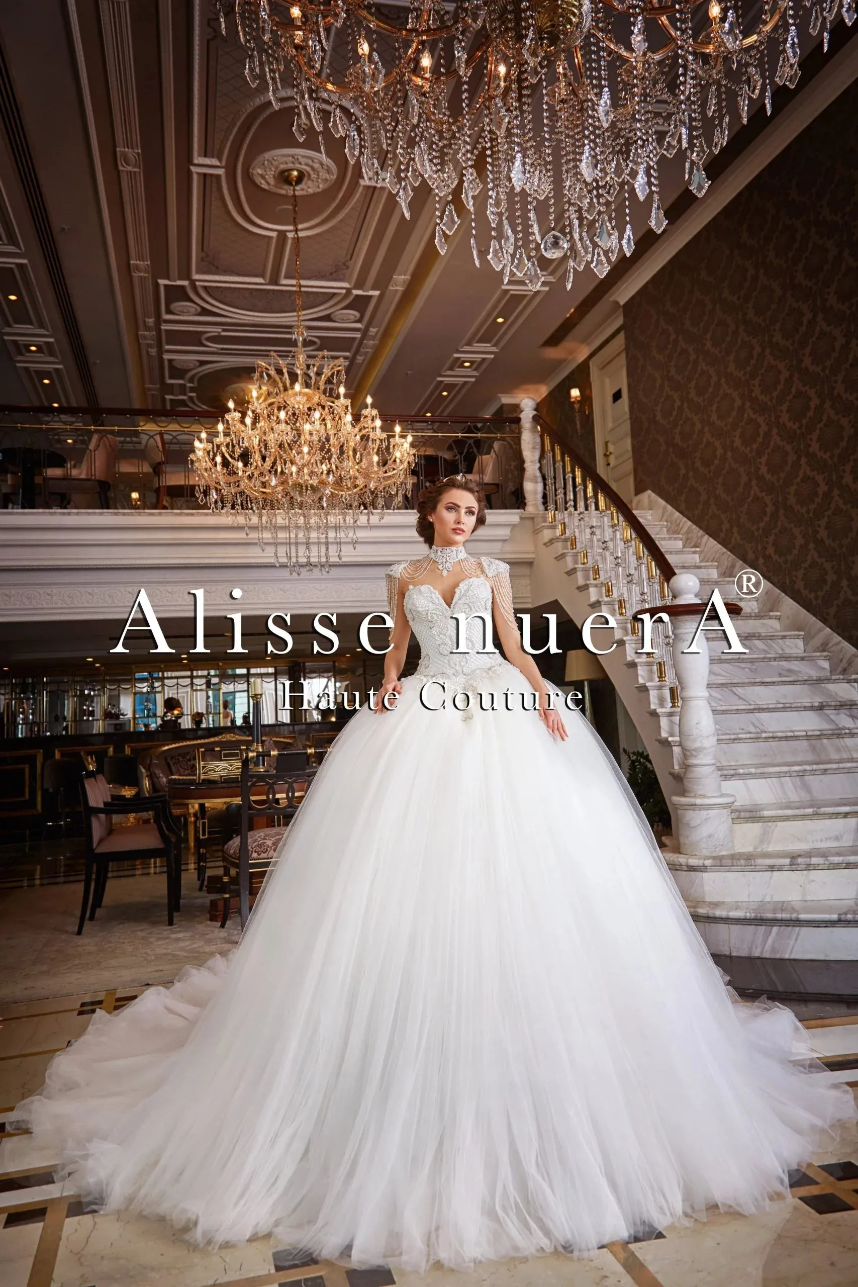 Diamond White Embroidery Wedding Dress with Crystal Beaded Neck Accessory