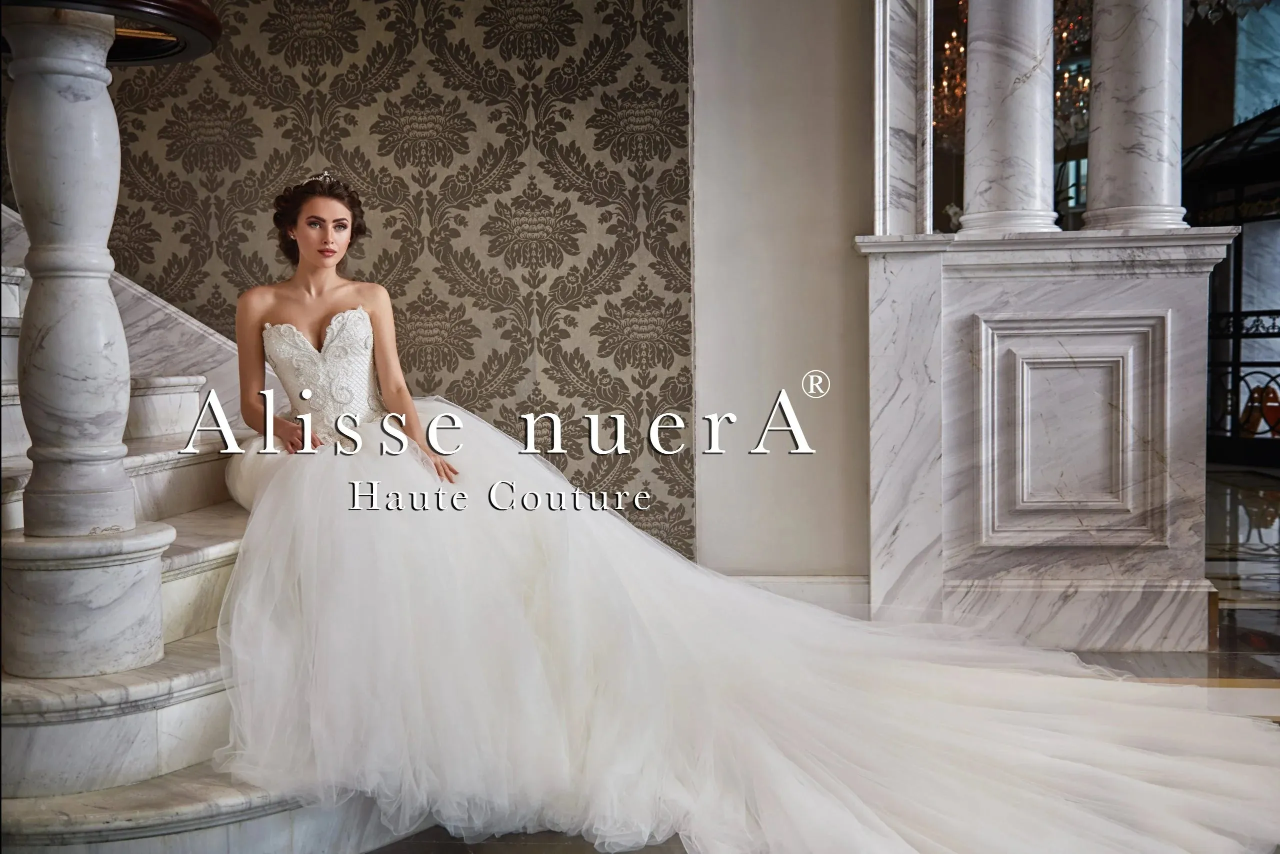 Diamond White Embroidery Wedding Dress with Crystal Beaded Neck Accessory