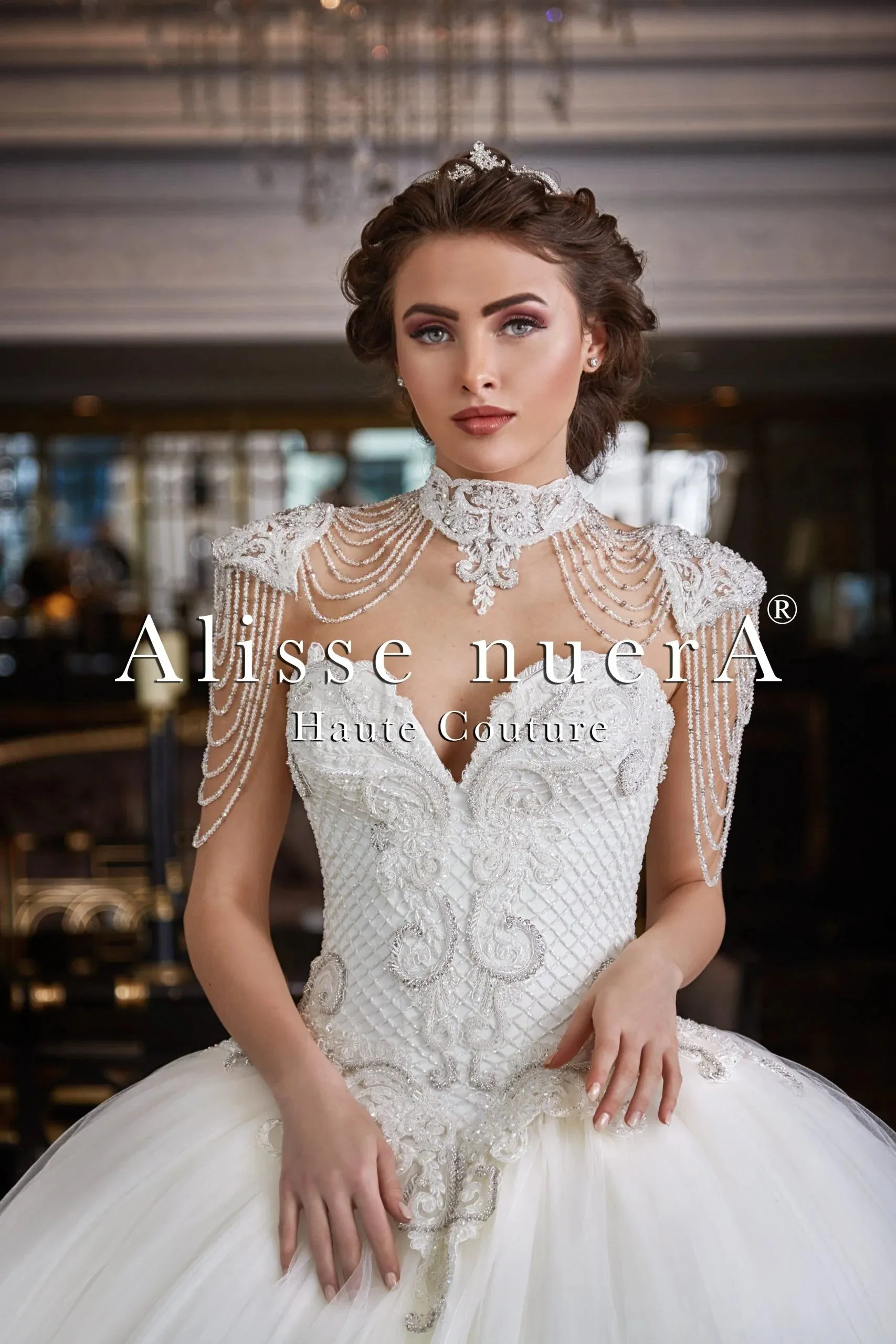 Diamond White Embroidery Wedding Dress with Crystal Beaded Neck Accessory