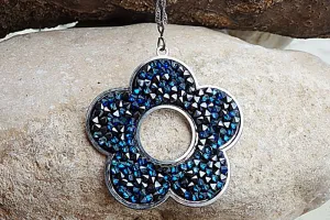 Flower Pendant Necklace