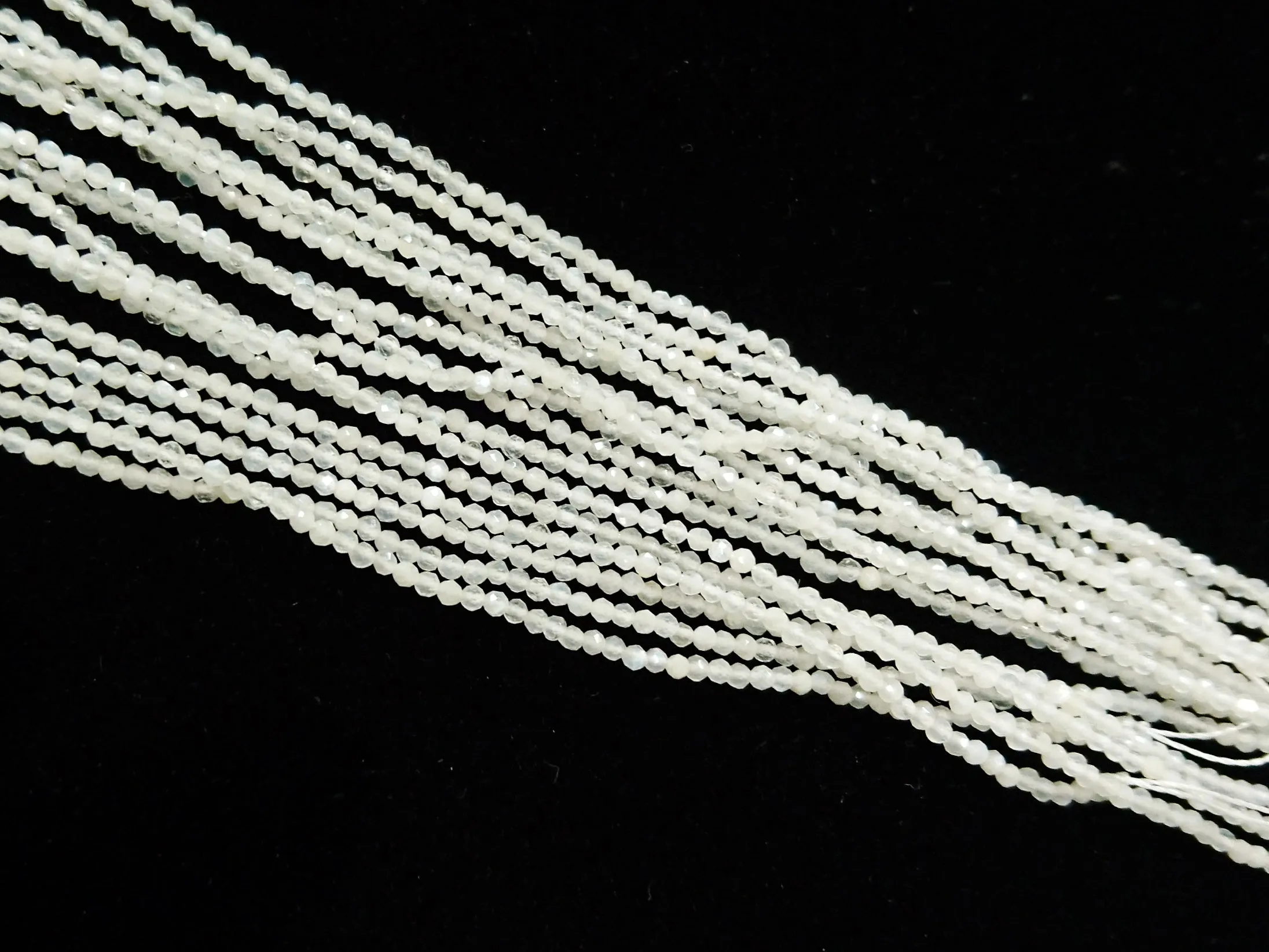 Gemstone beads, faceted round, moonstone | 天然水晶, 圓形切面, 月光石