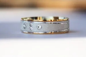 Gold 14K wedding ring with Diamonds ring