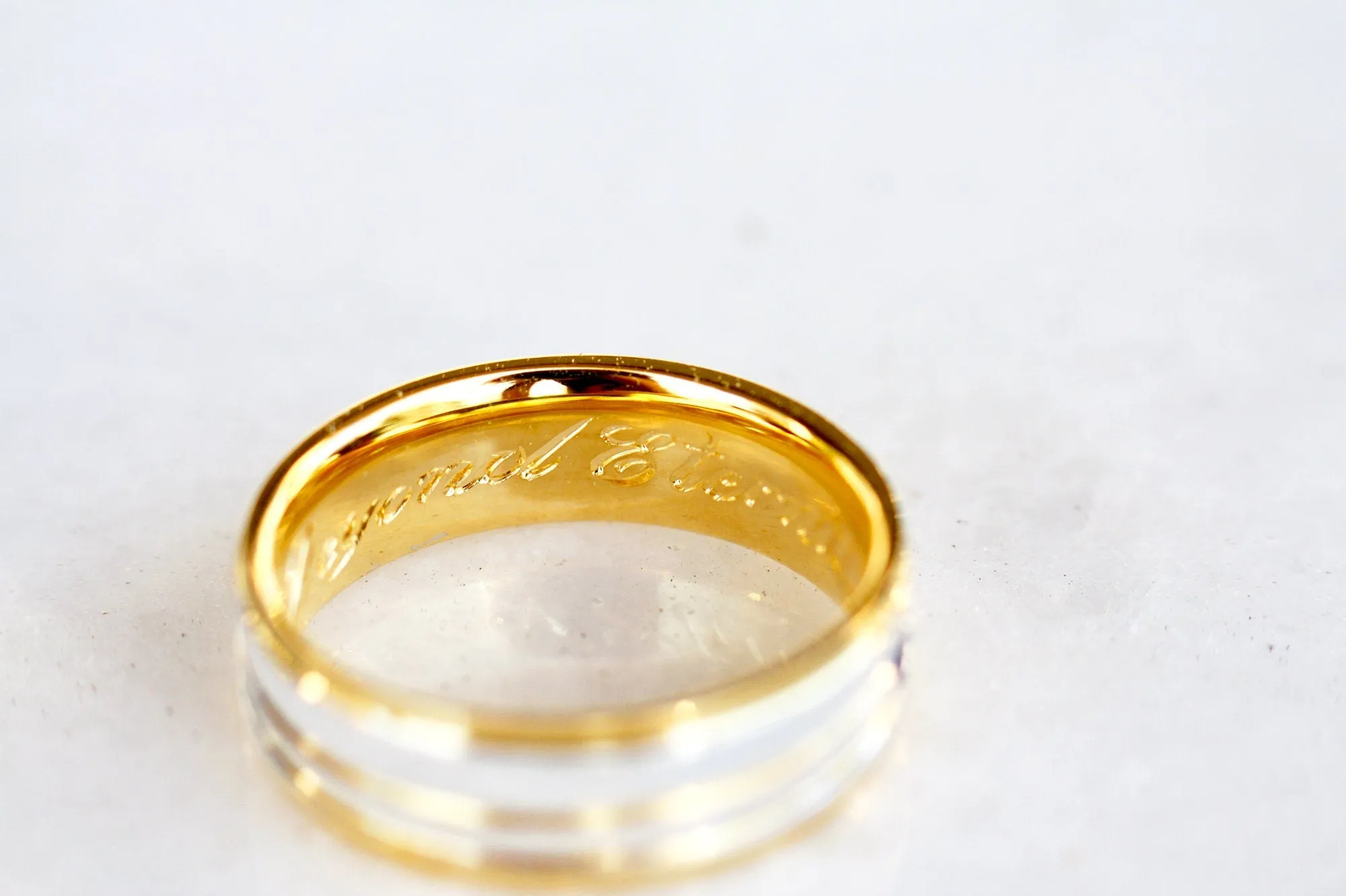 Gold 14K wedding ring with Diamonds ring