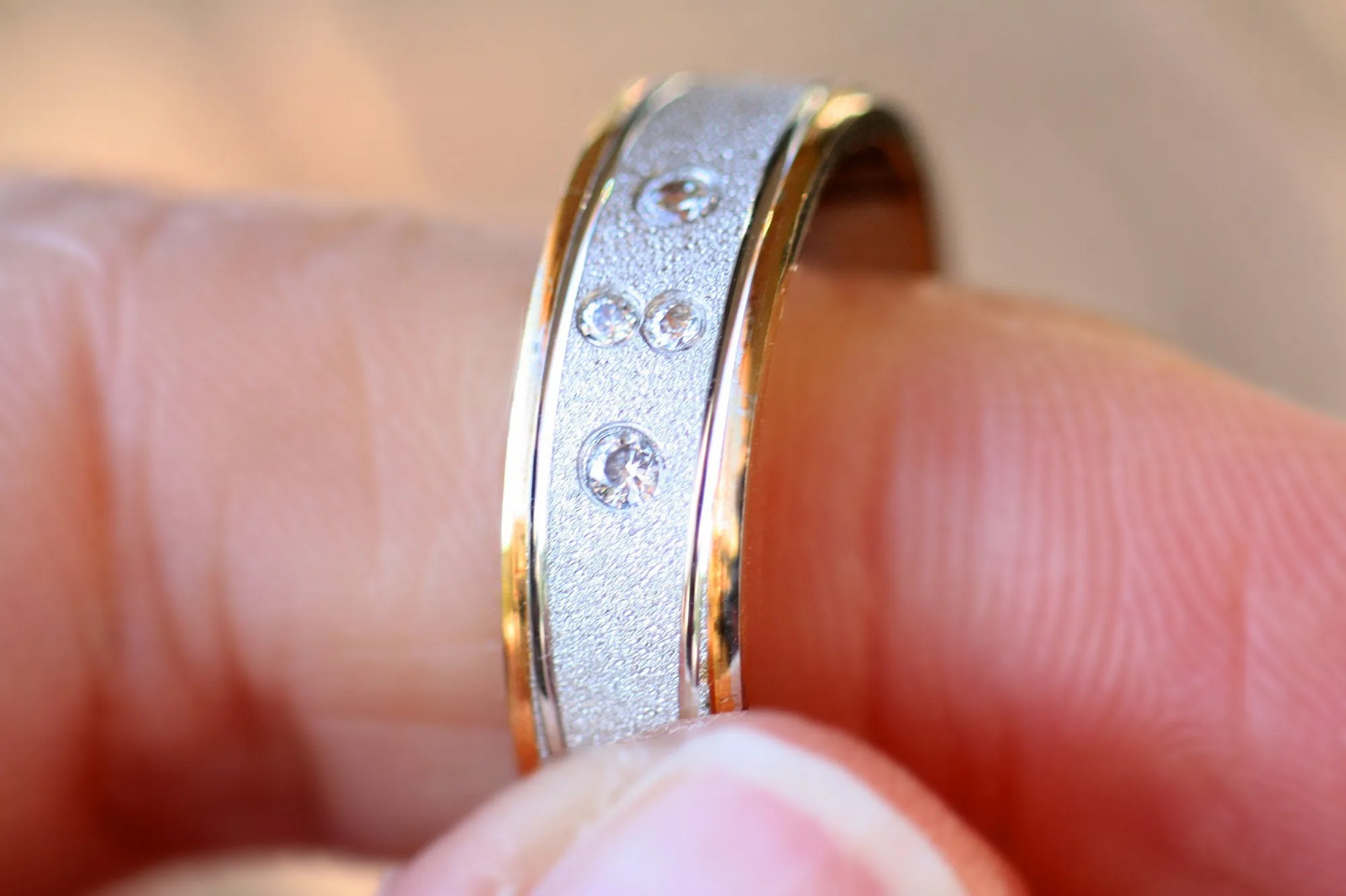 Gold 14K wedding ring with Diamonds ring
