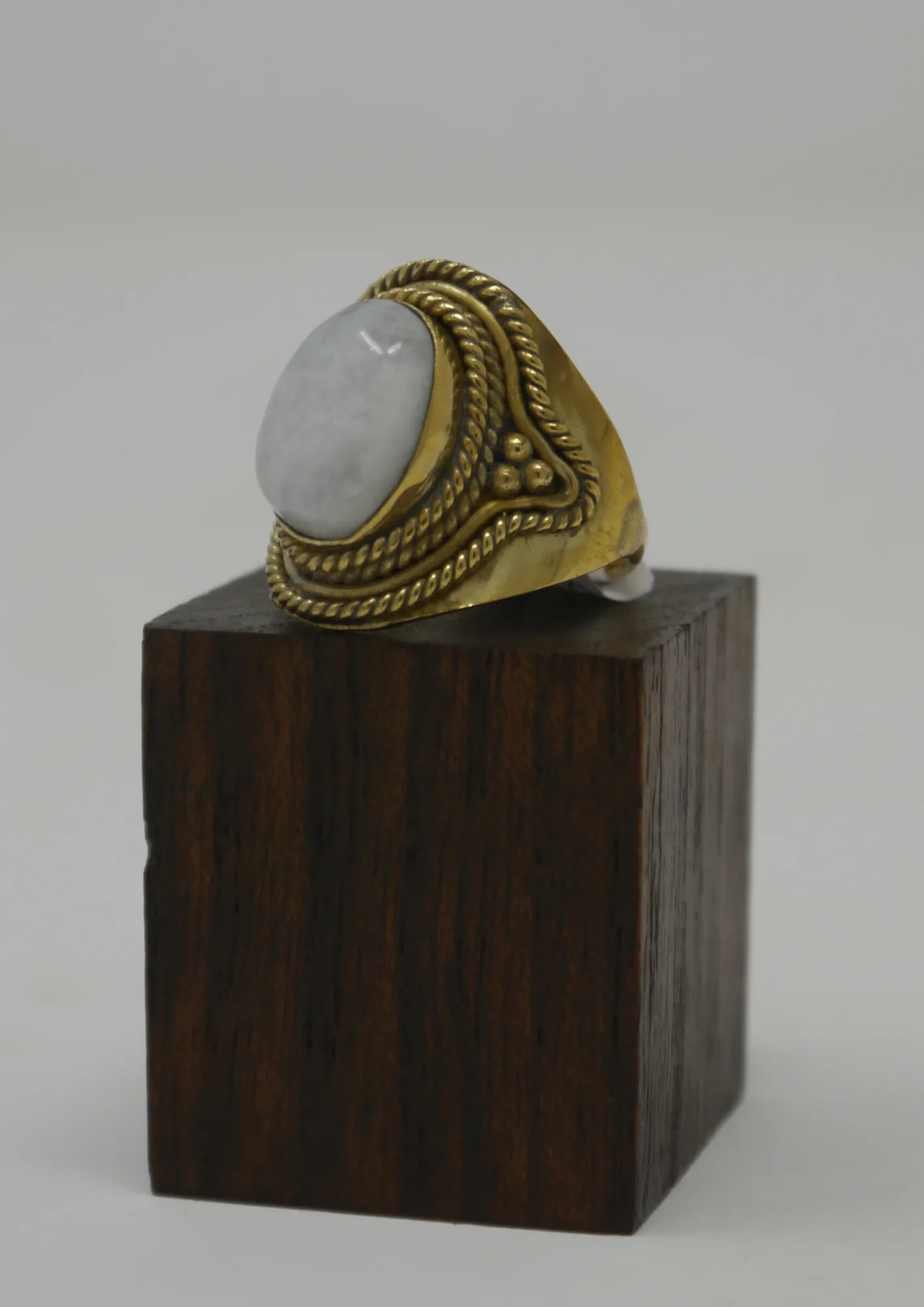 Moonstone rope