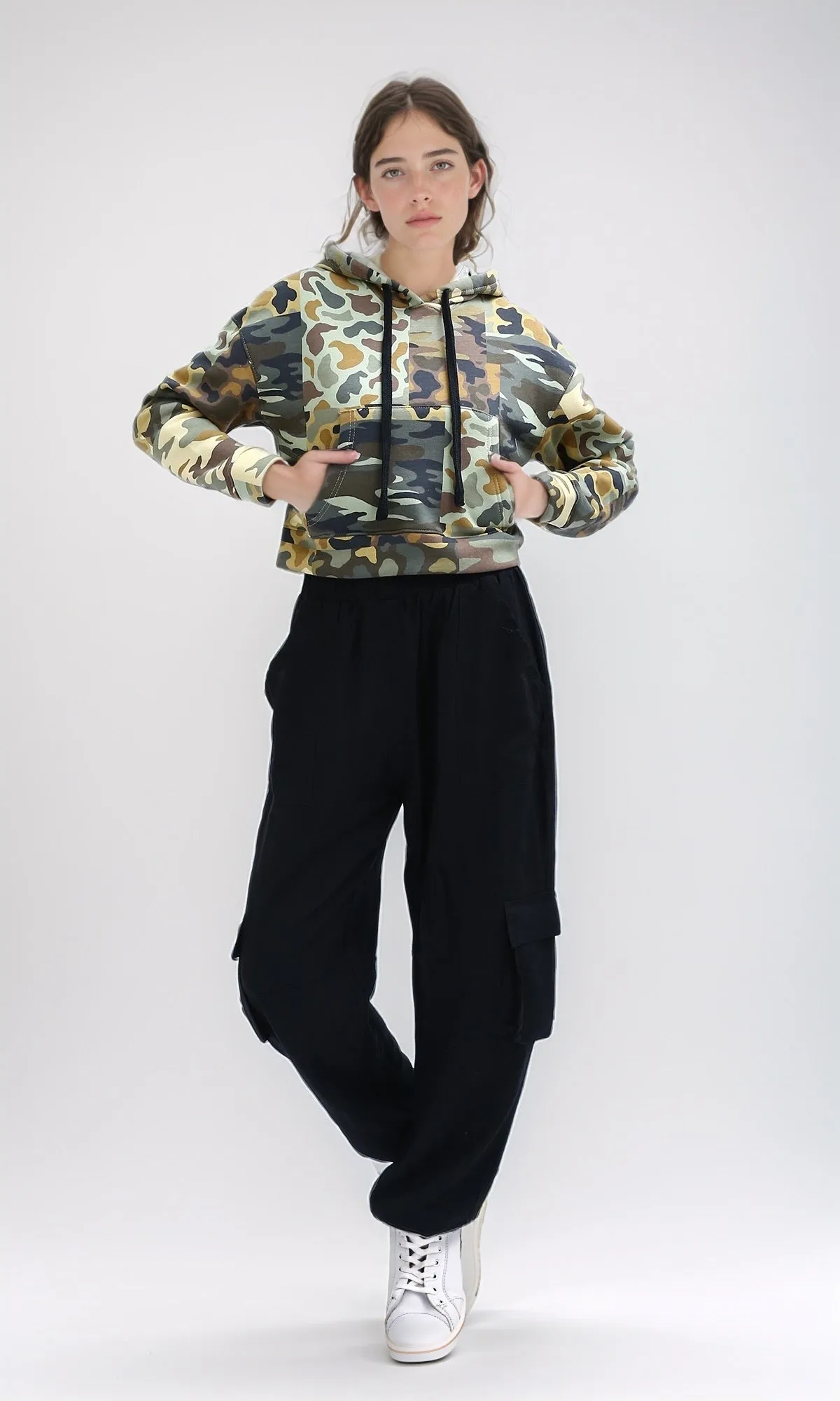 O201269 - Patterned Army Cropped Hoodie With Long Sleeves - Yellow
