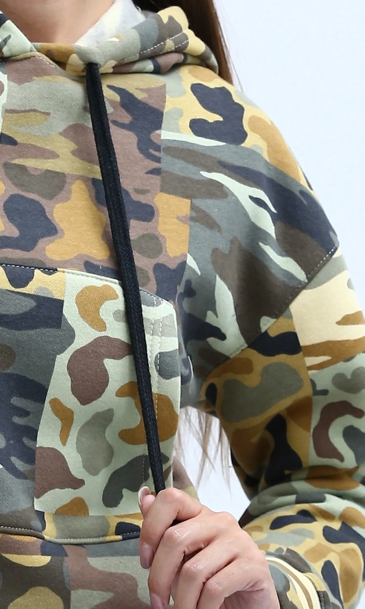 O201269 - Patterned Army Cropped Hoodie With Long Sleeves - Yellow