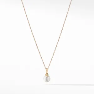 Pendant Necklace with Pearls and Diamonds in 18K Gold