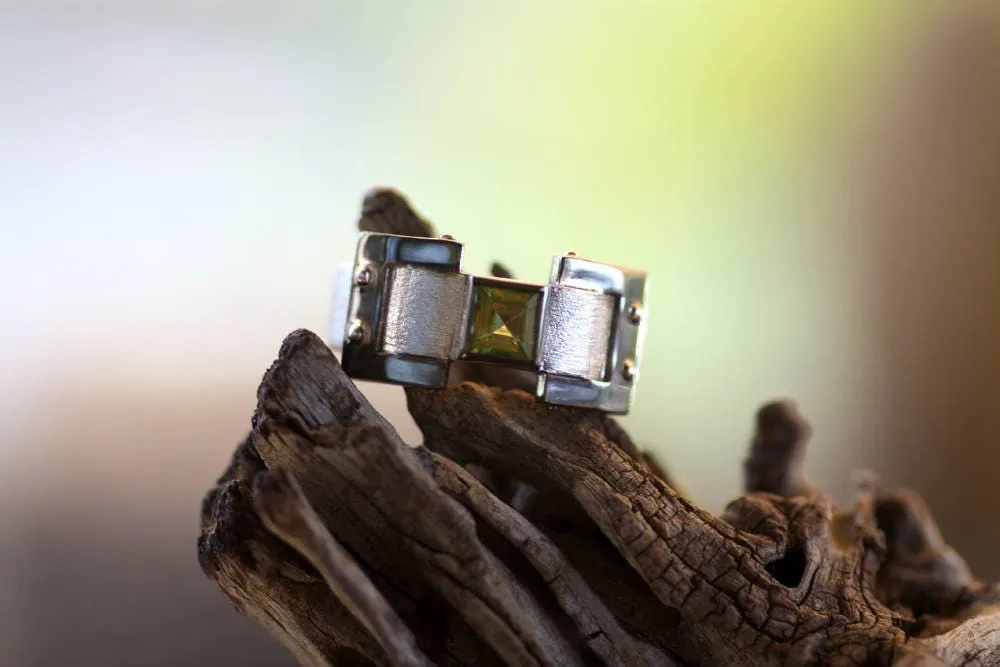 Peridot wide wedding ring