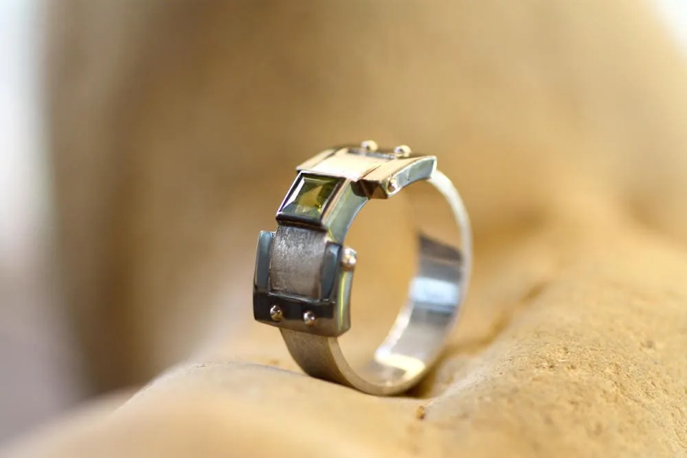 Peridot wide wedding ring