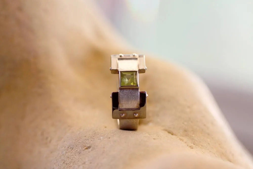 Peridot wide wedding ring