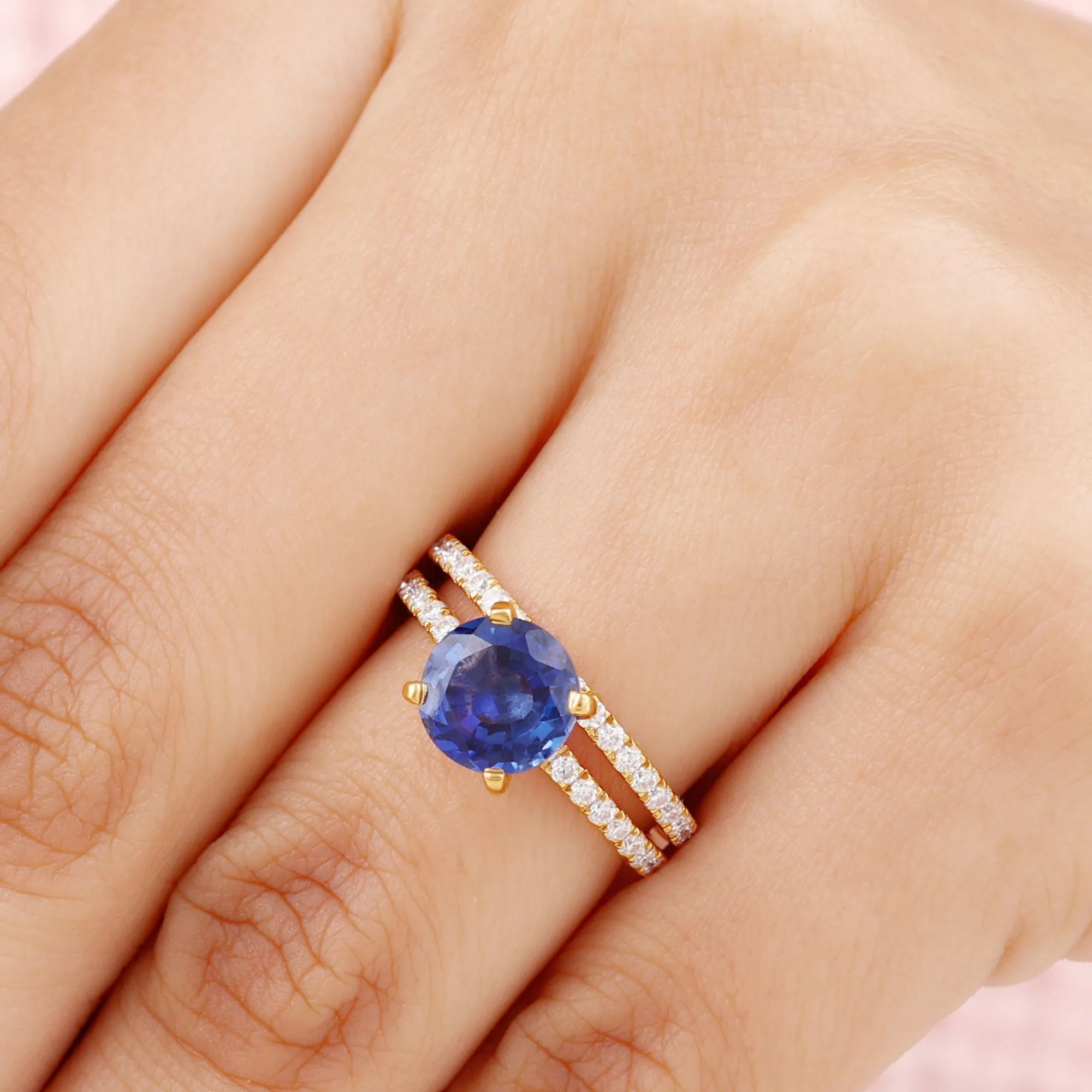 Round Lab Grown Blue Sapphire Solitaire Ring Set with Diamond