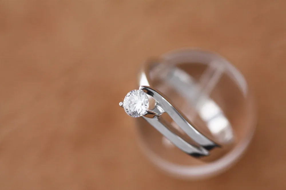 Solitaire Engagement Ring Gold K18 Diamond