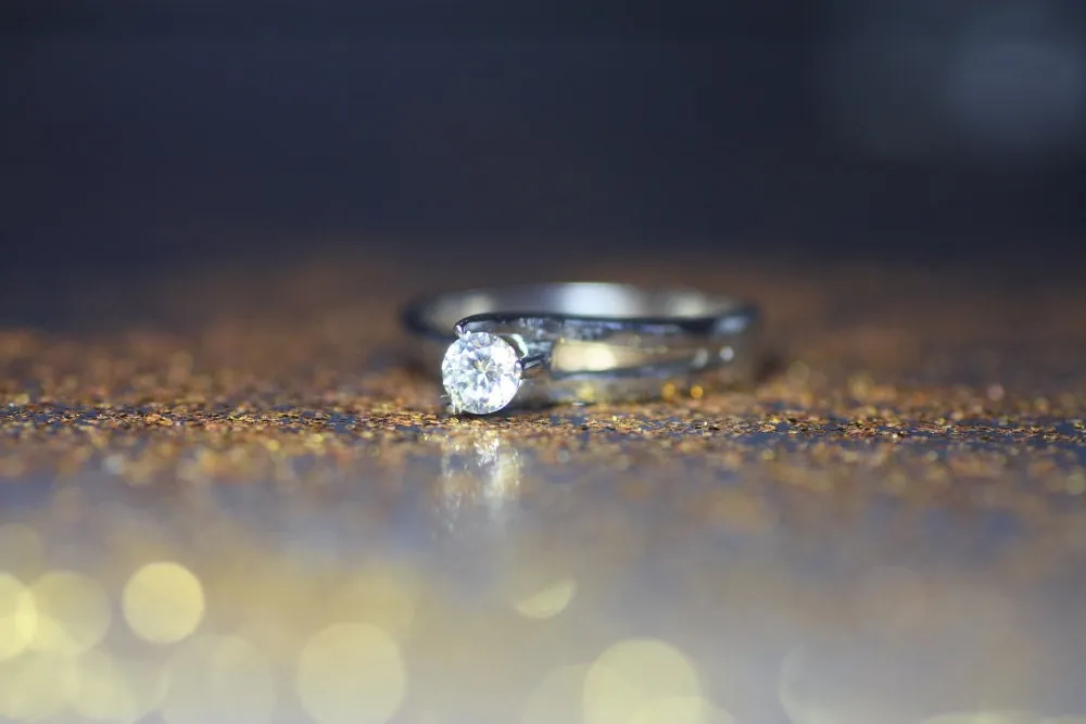 Solitaire Engagement Ring Gold K18 Diamond