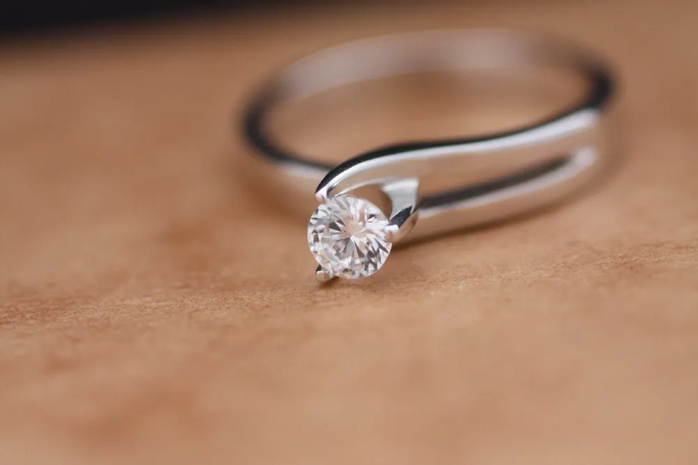 Solitaire Engagement Ring Gold K18 Diamond