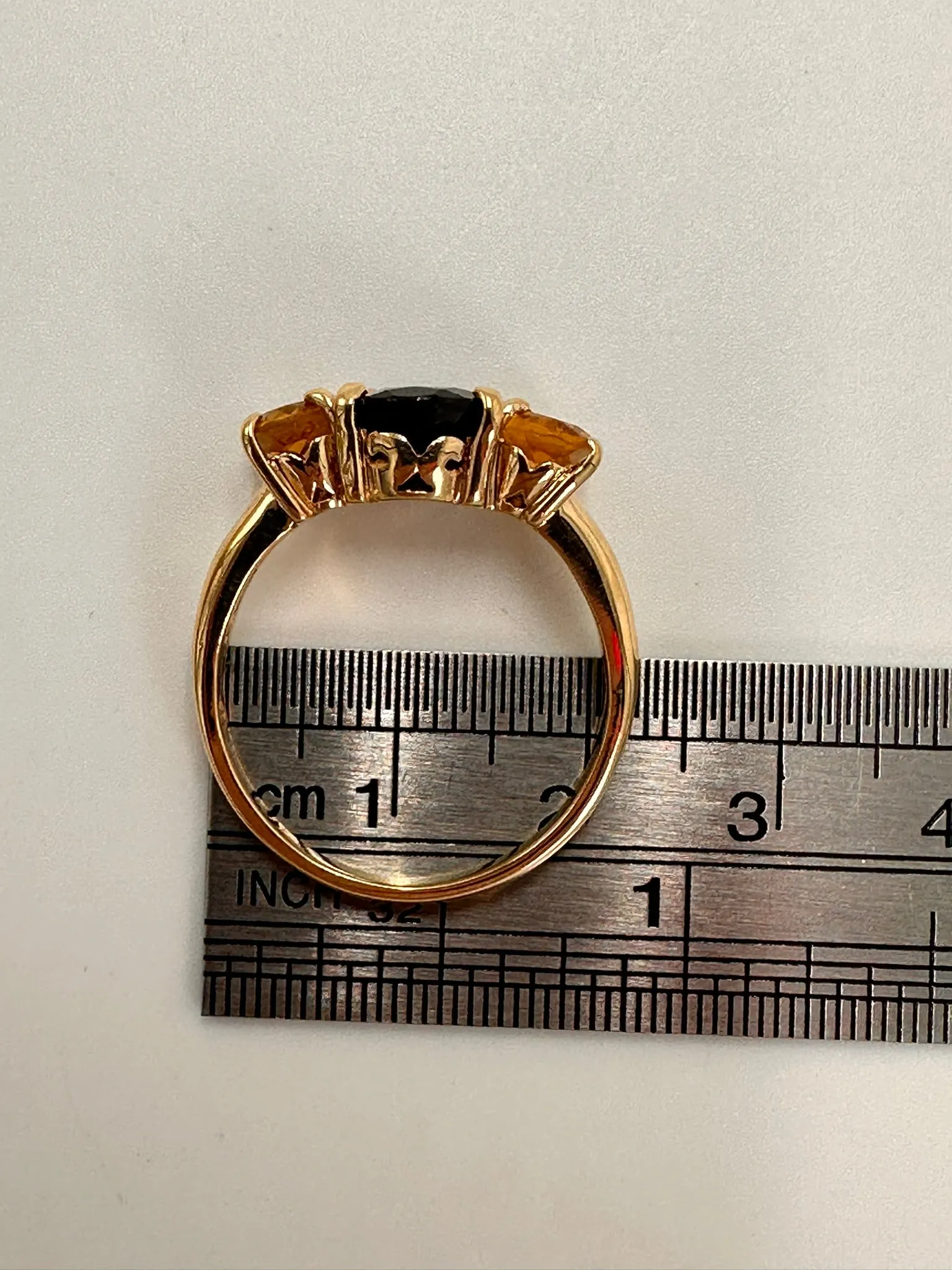Stunning 9ct Yellow Gold Garnet & Citrine Ring