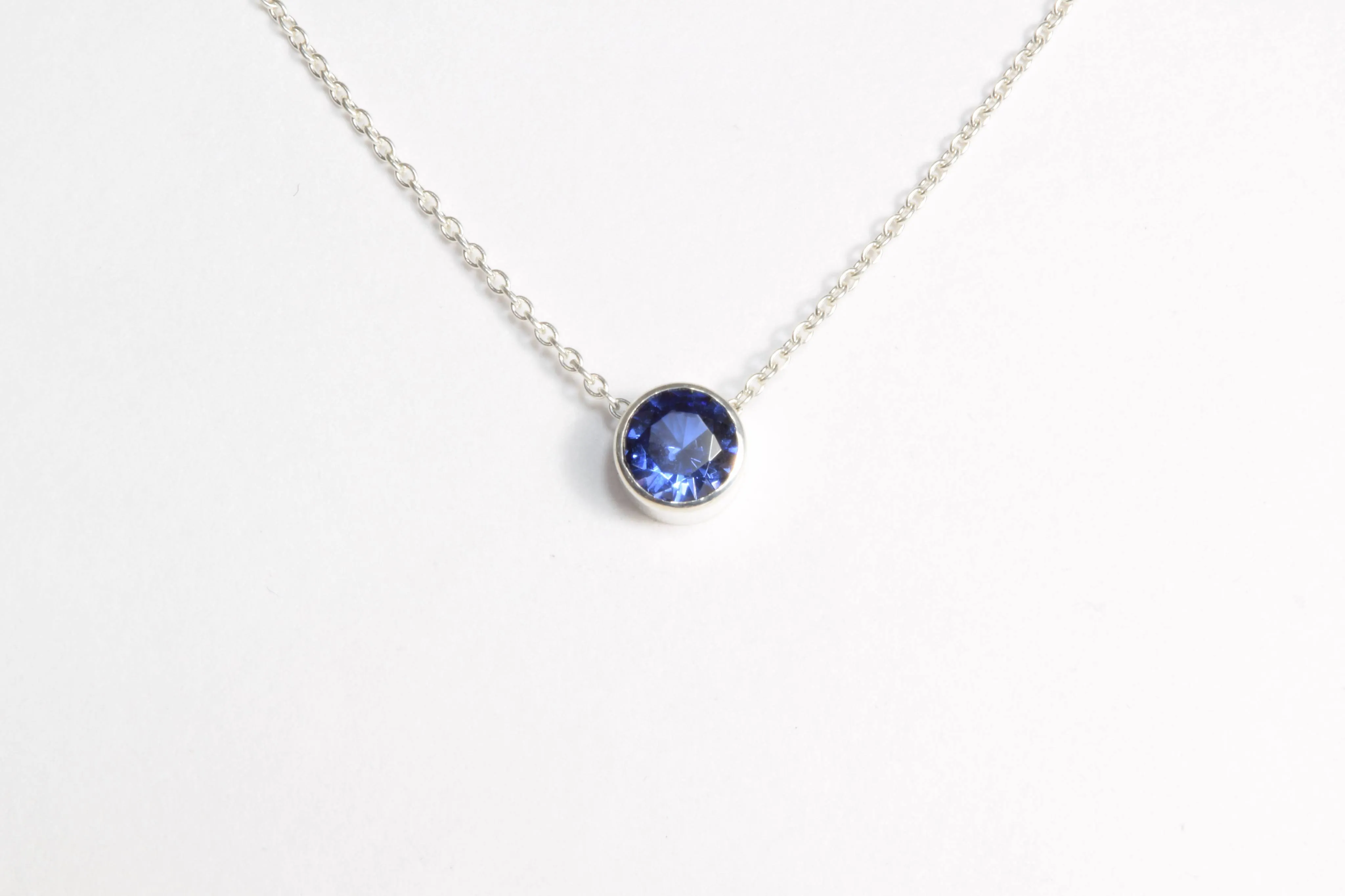 Tanzanite Floating Necklace - Fidget Necklace