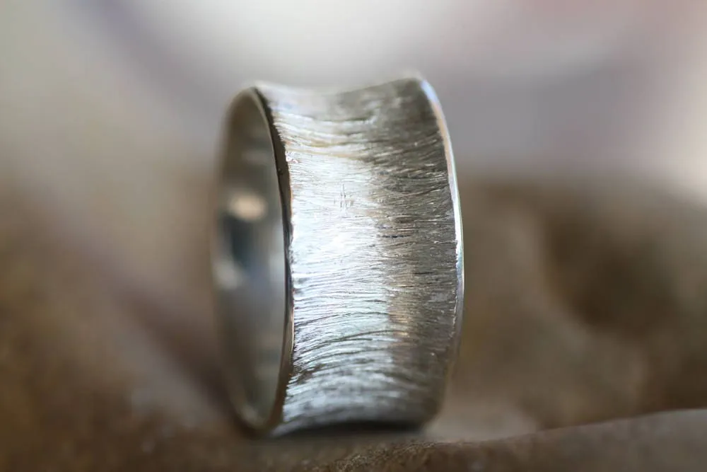 Textured gold wedding band