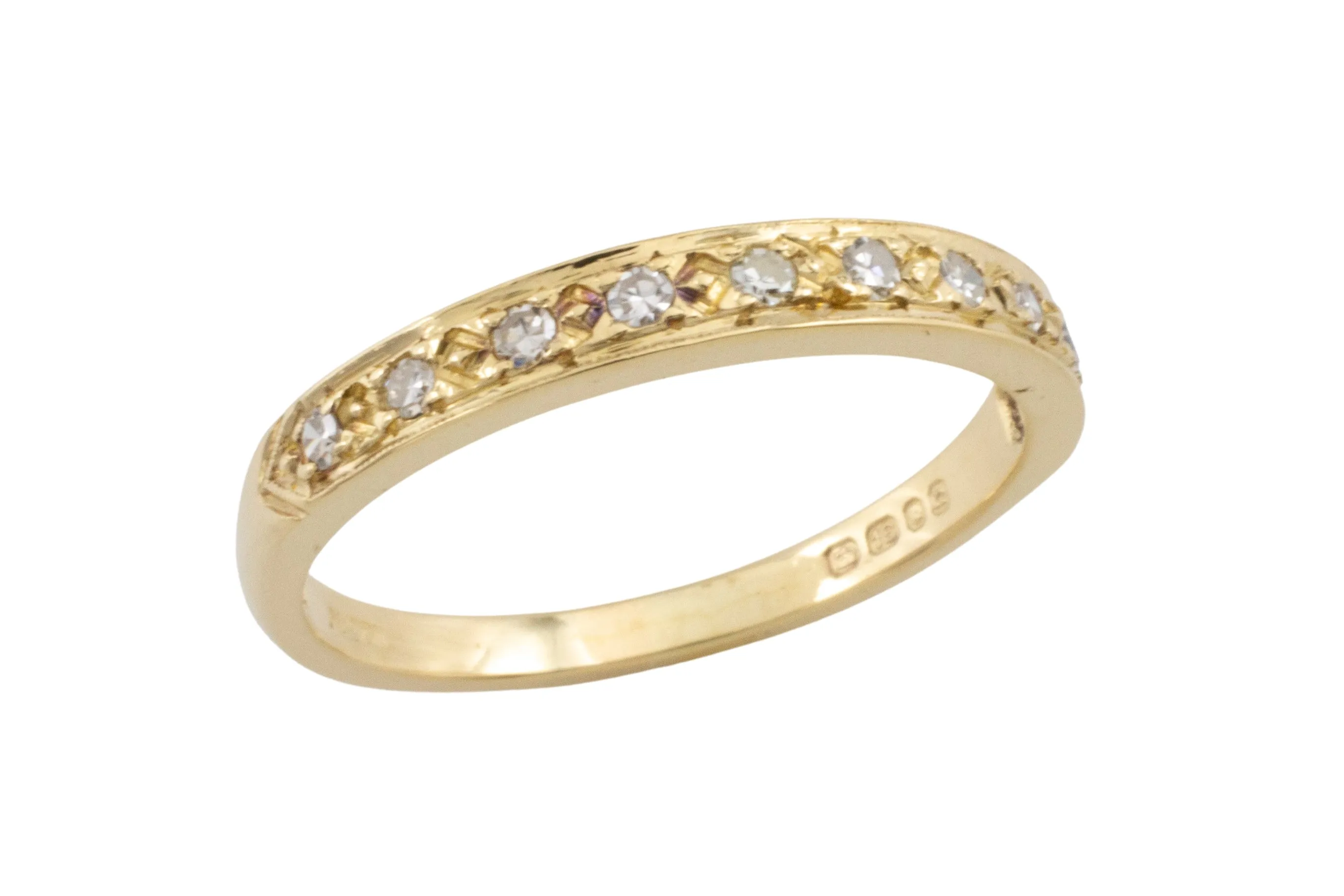 Vintage 18 carat gold band with diamonds